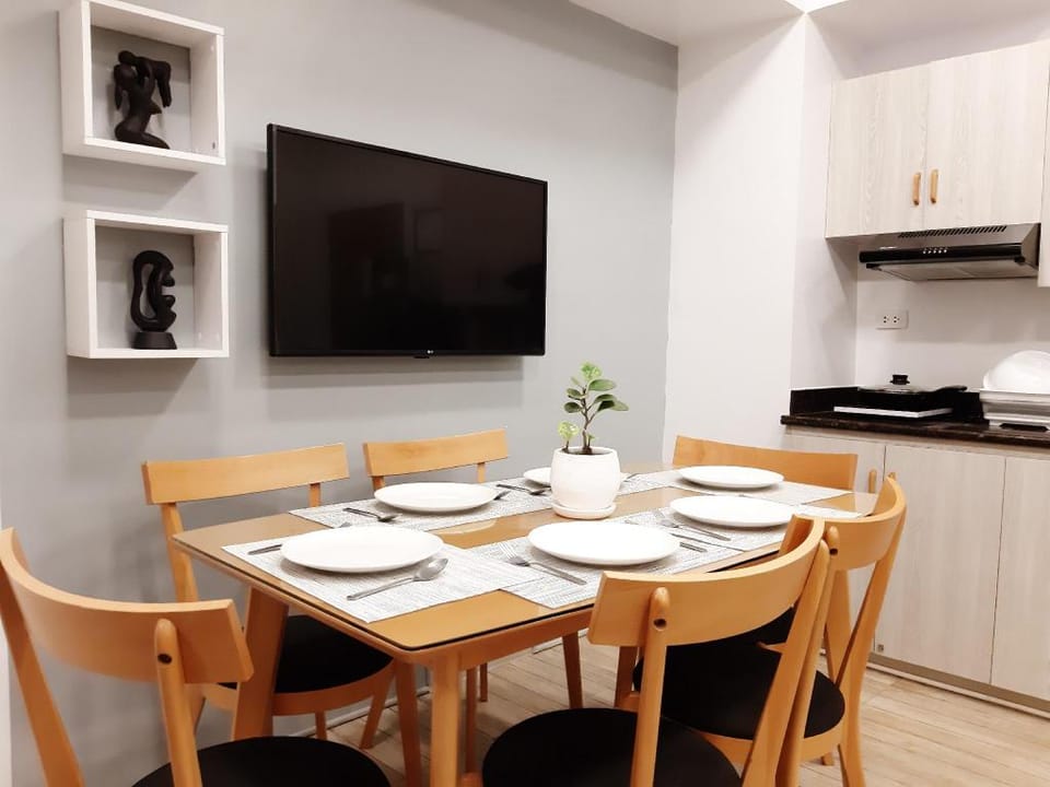 Mireya's 1 BR Condo - Goshen Tower Session Road Vacation rental in Baguio