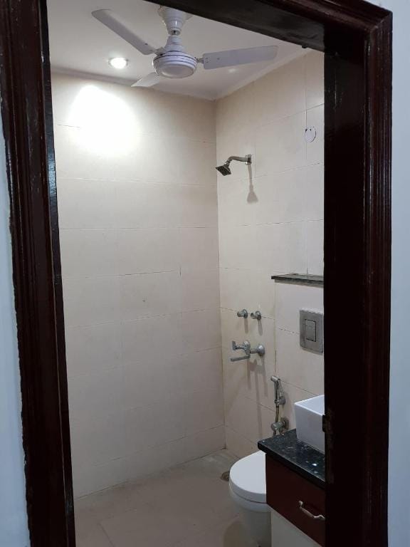 Beautiful 1RK Apartment with Terrace Apartment in New Delhi