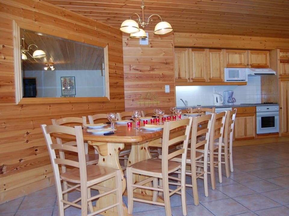 Spacious apartment with sauna Apartment in Champagny-en-Vanoise