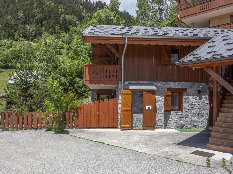 Spacious apartment with sauna Apartment in Champagny-en-Vanoise