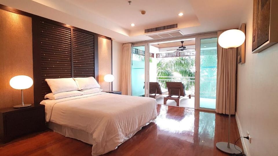 Spacious 2 Bedroom with Ocean View in Panwa Vacation rental in Wichit