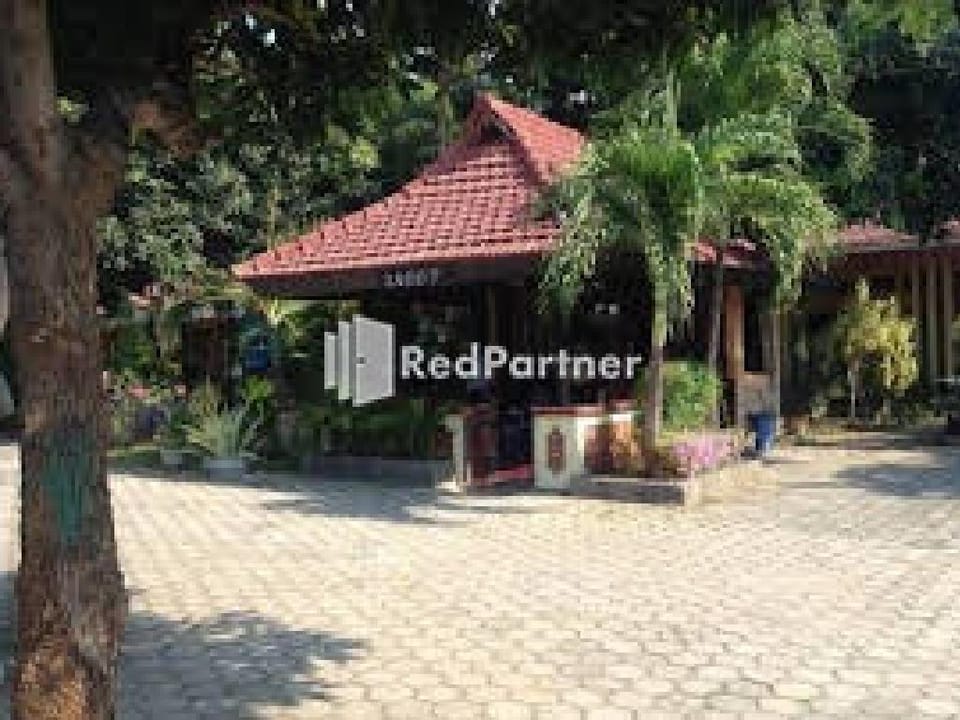 Hotel Nirwana Situbondo RedPartner Hotel in East Java
