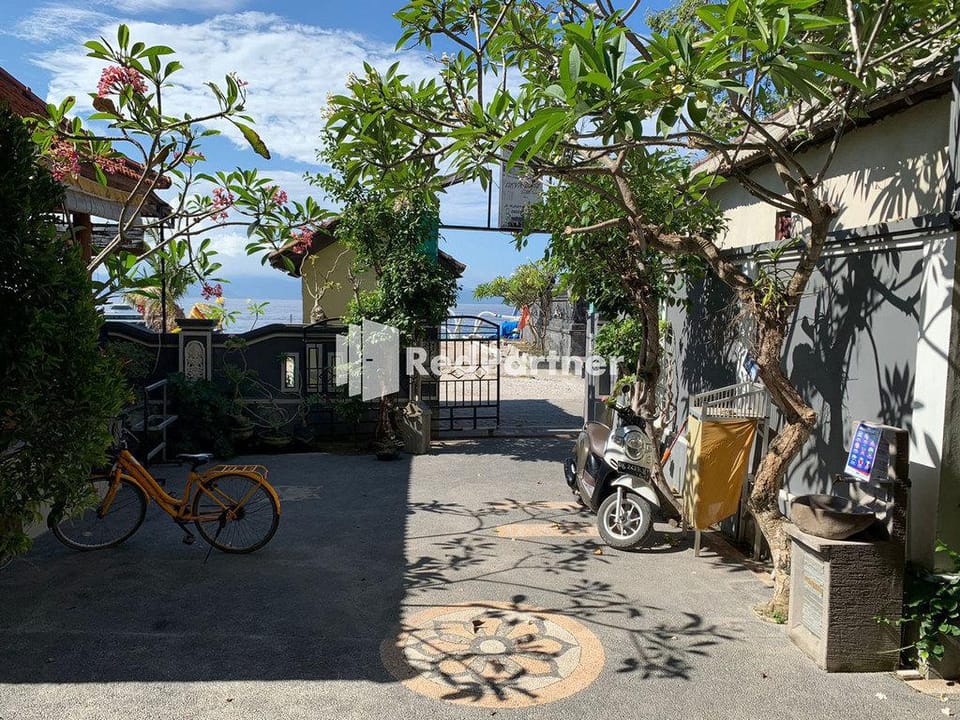 Deva Devi Beach Inn RedPartner Hotel in Nusapenida