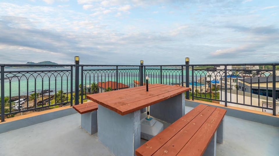 Jeju Jang Sugot Pension Bed and Breakfast in South Korea