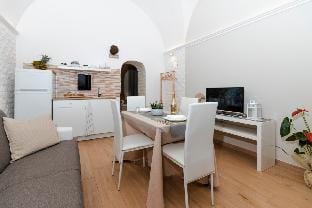 Home ??? ???????   Apartment in Catania