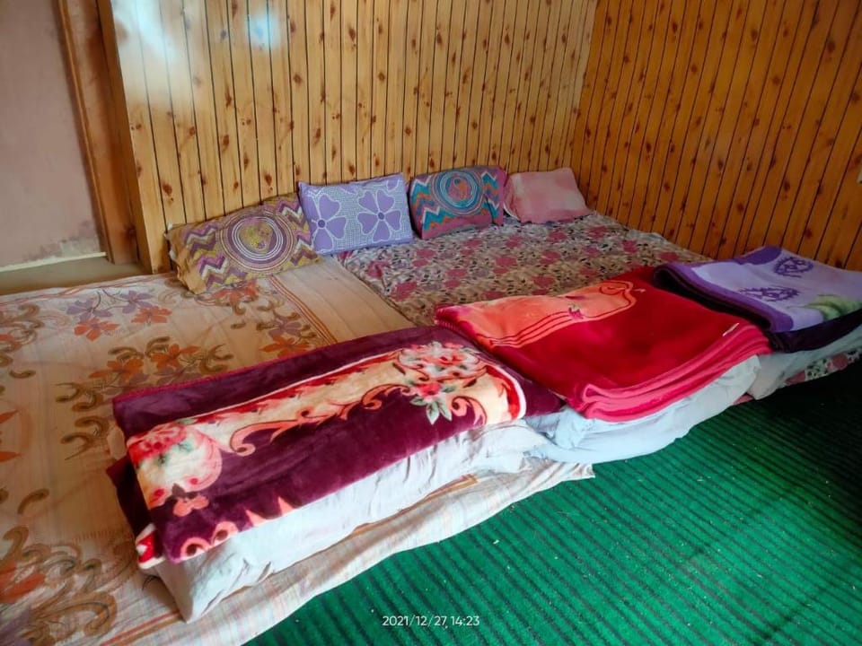 SUMMER CAMPING MALANA Vacation rental in Himachal Pradesh