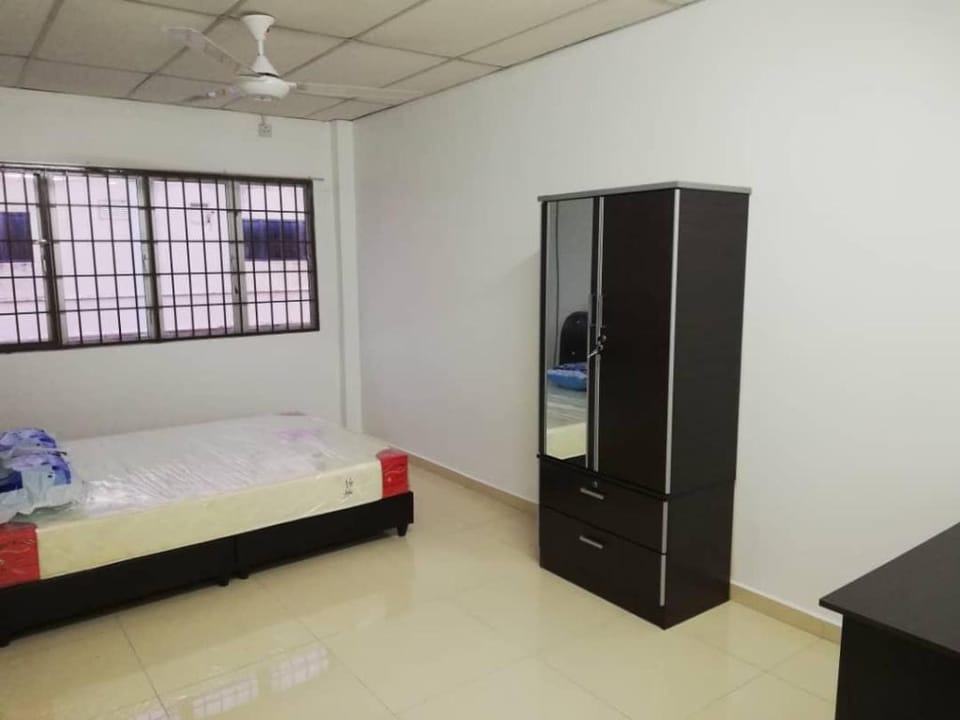 Gerik Cozy Backpacker & Family vacation space  Vacation rental in Perak