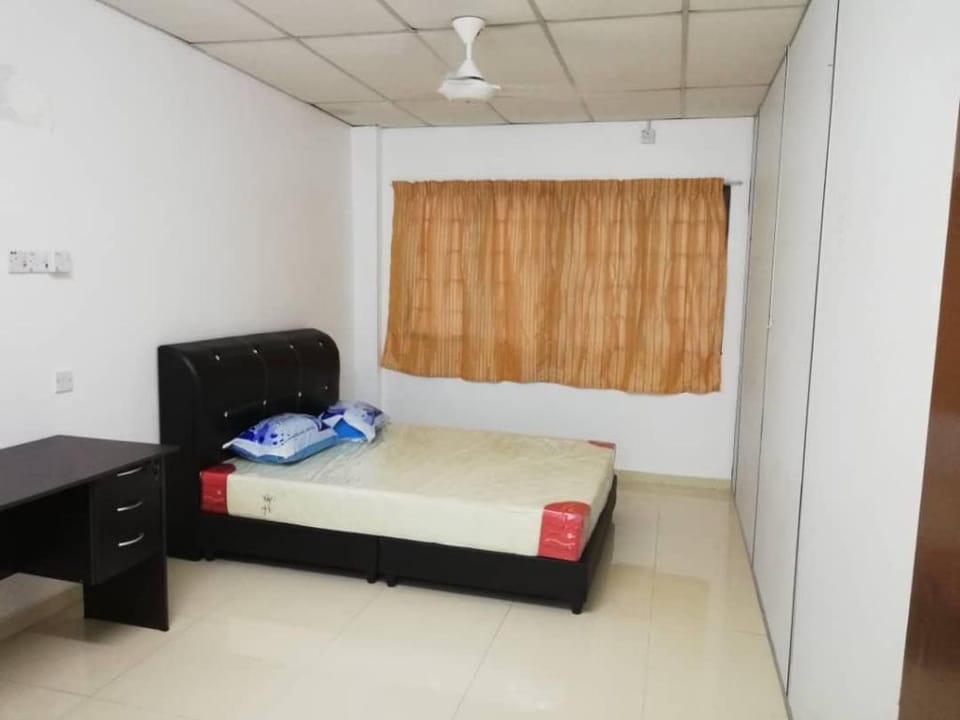 Gerik Cozy Backpacker & Family vacation space  Vacation rental in Perak