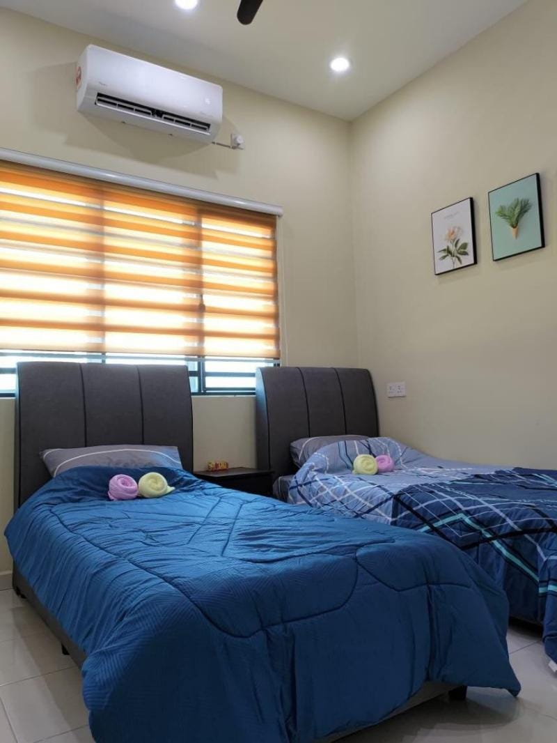 Ipoh Gopeng Homestay landed house home sweet home Vacation rental in Perak