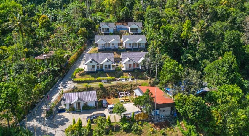 Munnar Majestic Resort Hotel in Kerala