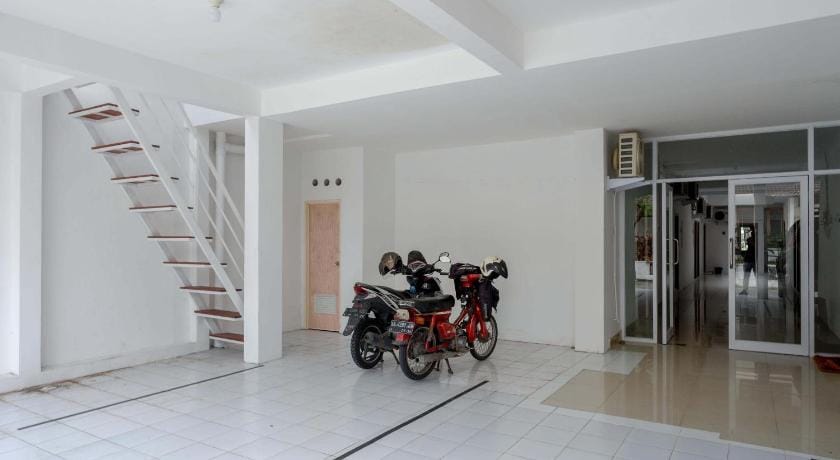 RedDoorz near GOR UNY Hotel in Yogyakarta
