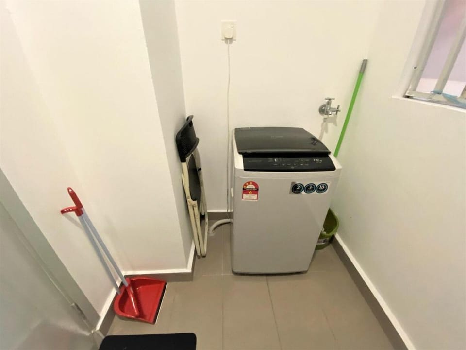 KK SUTERA AVENUE 2 ROOM OPPOSITE IMAGO 6-7pax【32B】 Apartment in Kota Kinabalu
