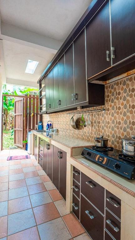 5BR Brightly Clean and Spacious Villa (10 Guests) Vacation rental in West Java