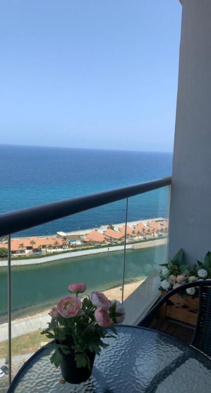 studio with beach view ( apartment )  Apartment in Jeddah