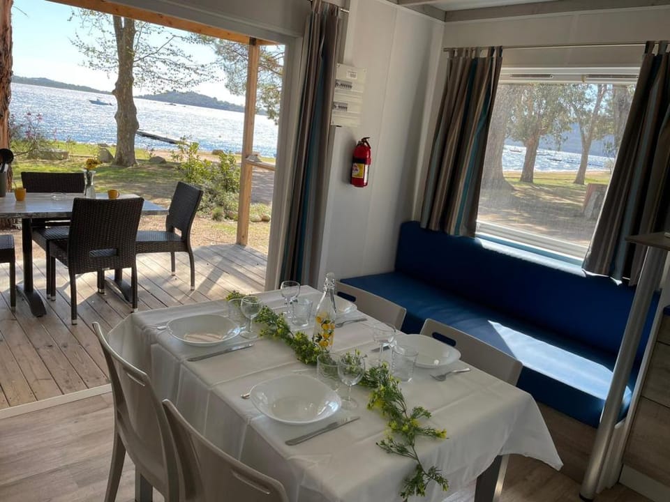 Camping Porto-Vecchio La Baie des Voiles Chalet in Porto-Vecchio