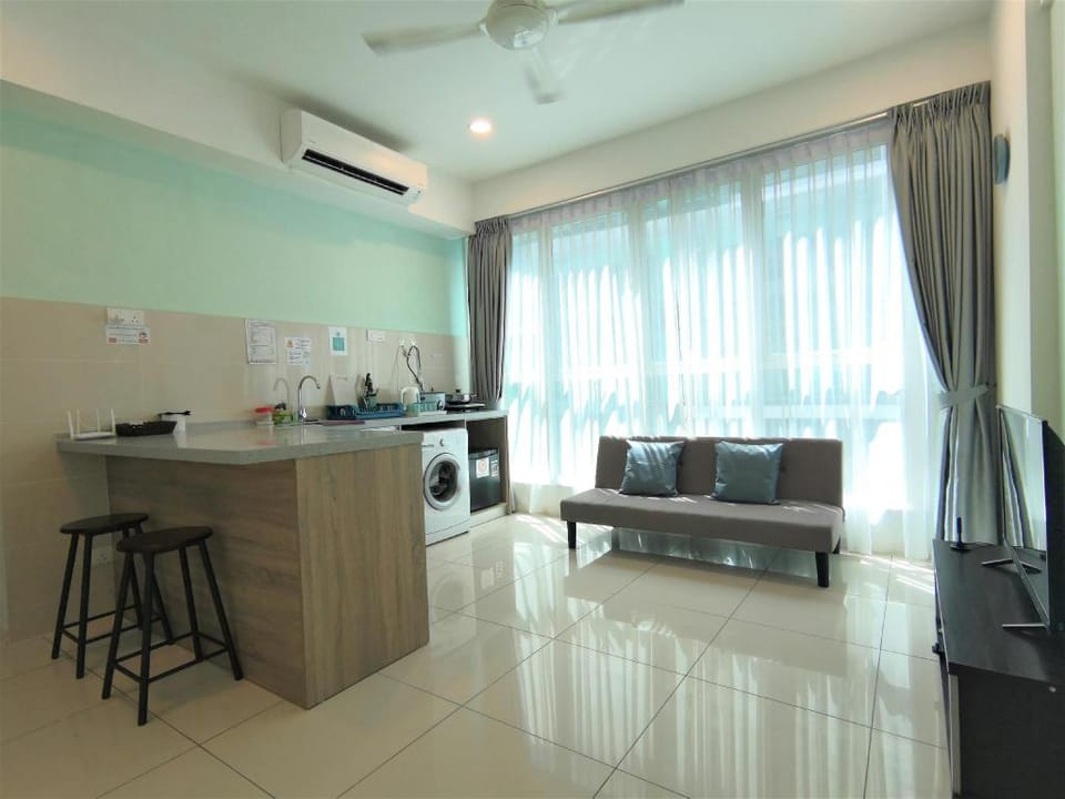 KK SUTERA AVENUE 2 ROOM OPPOSITE IMAGO 6-7pax【32A】 Apartment in Kota Kinabalu