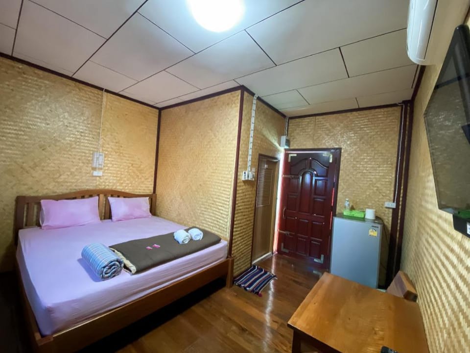ChiangkhanHuanHug  Vacation rental in Vientiane Province, Laos