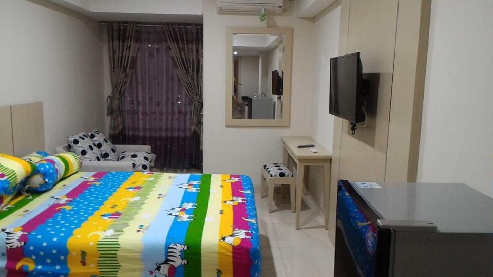 W/R RESIDENCE WARHOL APARTMENT SIMPANG 5 SEMARANG Apartment in Indonesia
