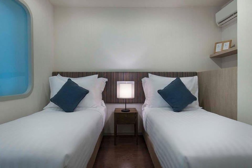 Beachfront Residence  2 bedroom Na Jomtien Apartment in Pattaya City