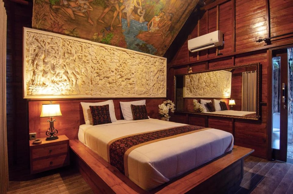 Kubu Kayana Batuan 3 Bedroom With BathTub Villa in Sukawati