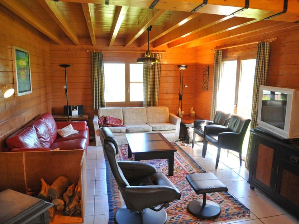 Chalet in Hampteau with Valley Views Vacation rental in Wallonia, Belgium