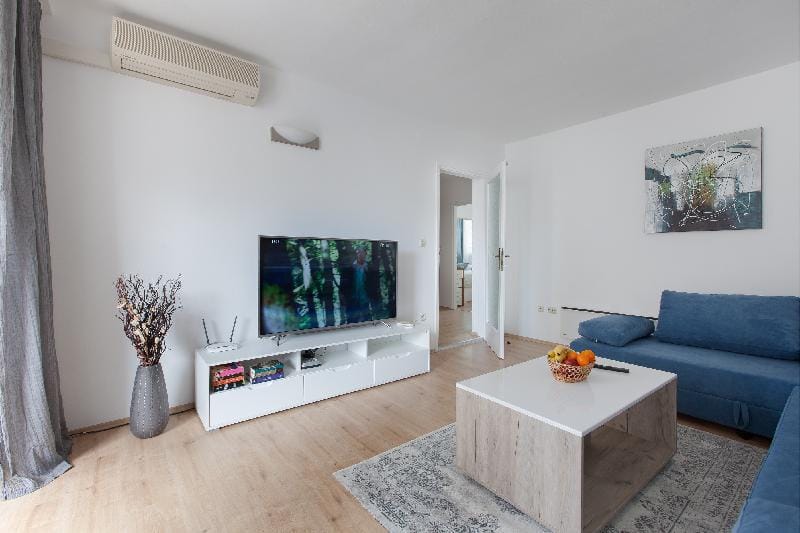 Apartment GABRIELLA Apartment in Makarska