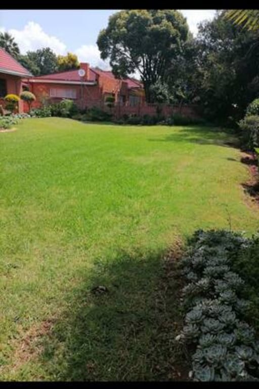 Stylish apartment in the heart of Roodepoortt Vacation rental in Roodepoort