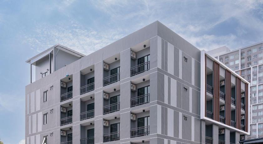 Aqua Residences อควา เรสซิเดนซ์ ห้องพักใหม่ให้เช่า ติดรถไฟฟ้าสถานีวุฒากาศ Apartment in Bangkok