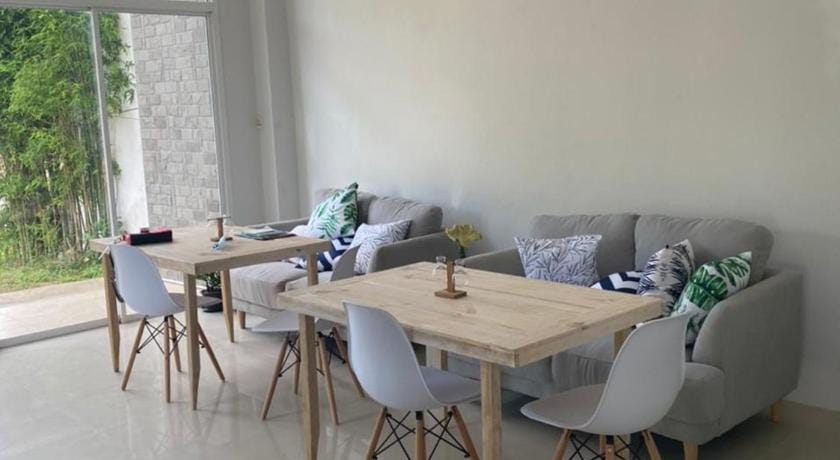 The CHU cafe/guesthouse Apartment in Rawai