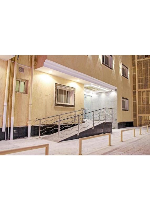 Al Tamayoz Al Raqi - Bani Malik Hotel in Jeddah