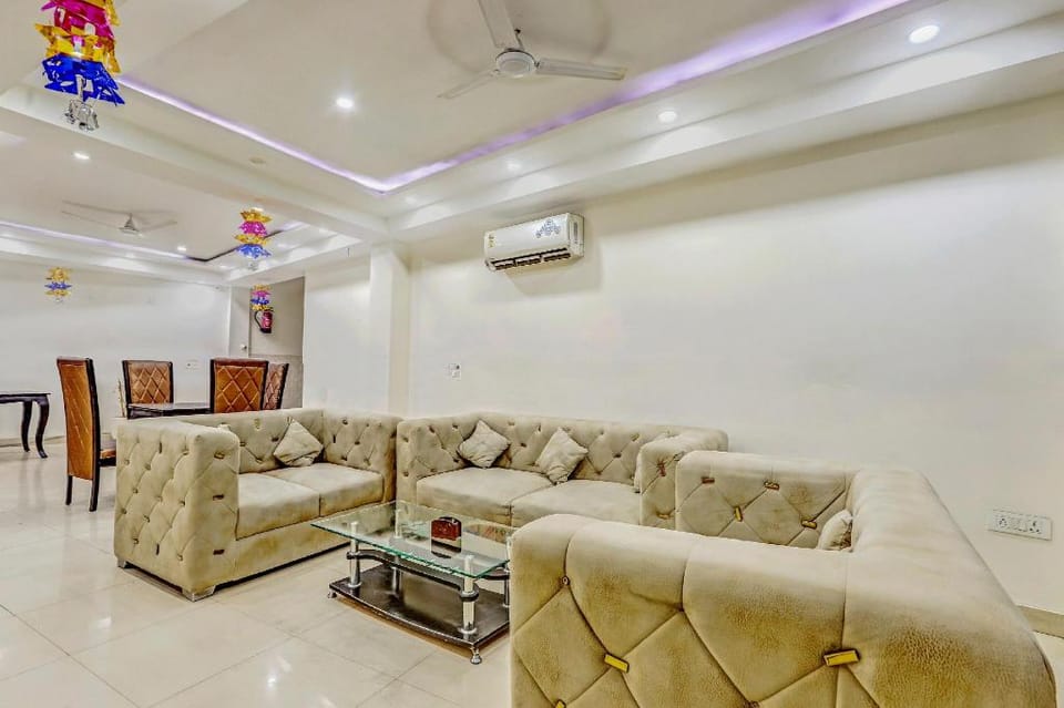 Hotel O Chahal Residency Hotel in New Delhi