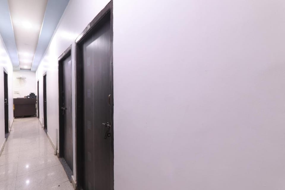 Hotel Metro Regency Hotel in Lucknow