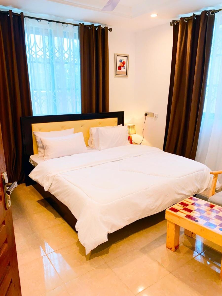 AIDEN HOMES AND APARTMENTS HOTEl Hotel in Greater Accra Region, Ghana