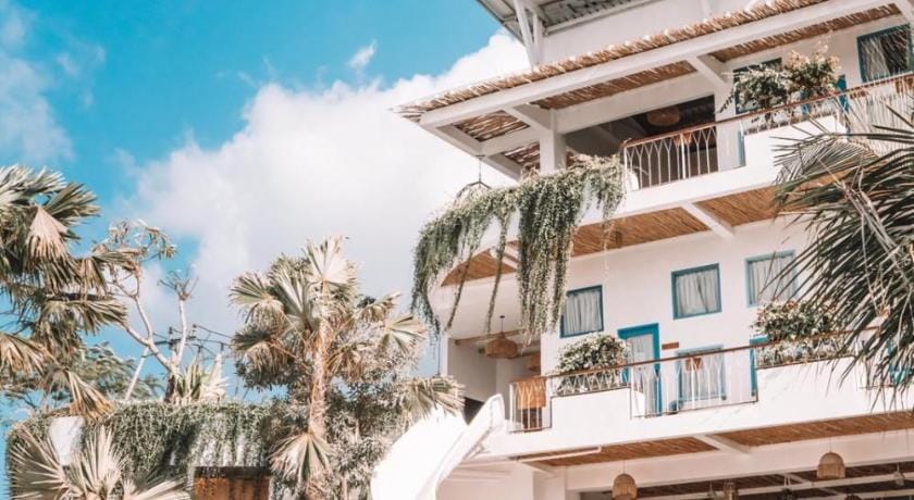 Canggu Village Accommodation Hotel in North Kuta