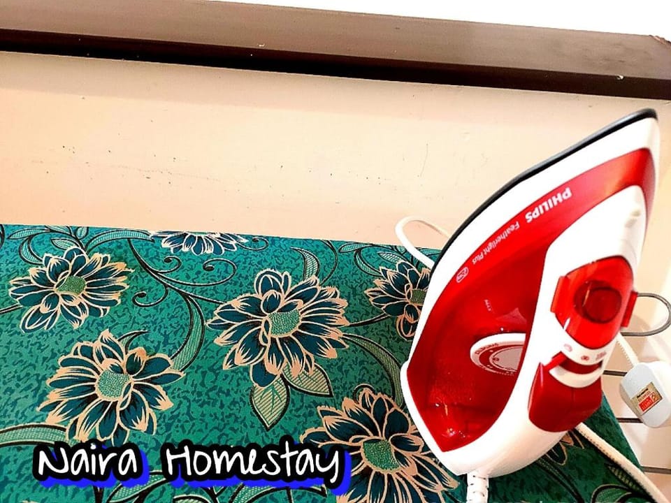 Naira Homestay, Wakaf Che Yeh, 4 Bilik 3 Aircond Vacation rental in Malaysia
