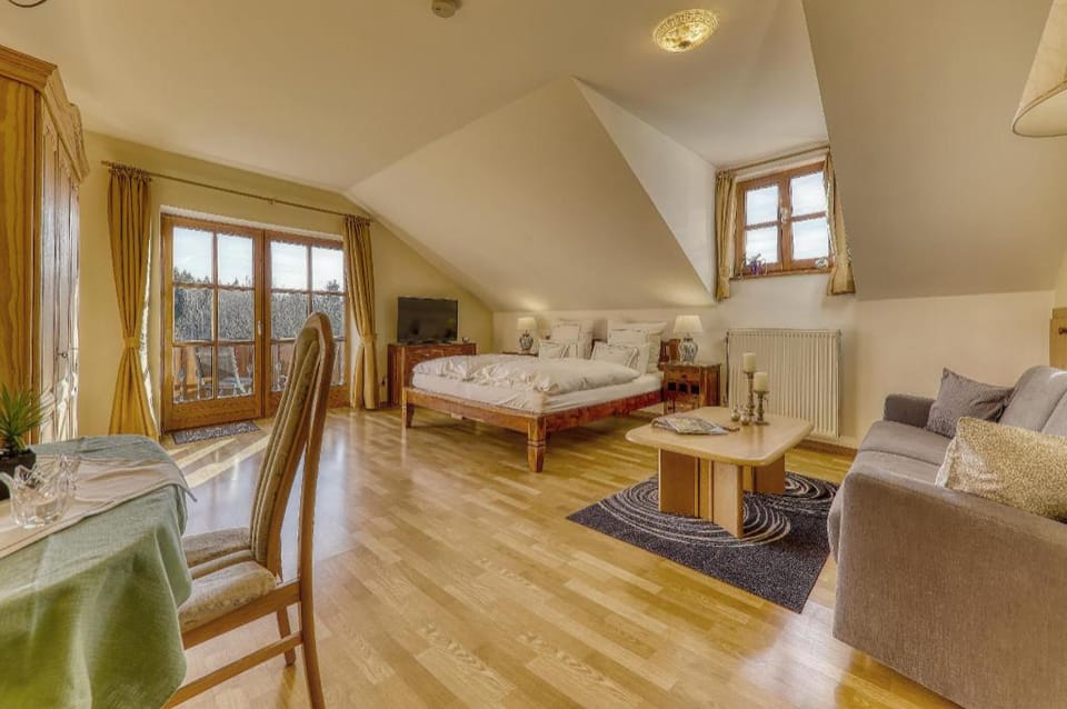 Entire house - 5 star studio apartment Vogelsang at the Bavarian Forest National Park, 4 guests Apartment in Bavaria