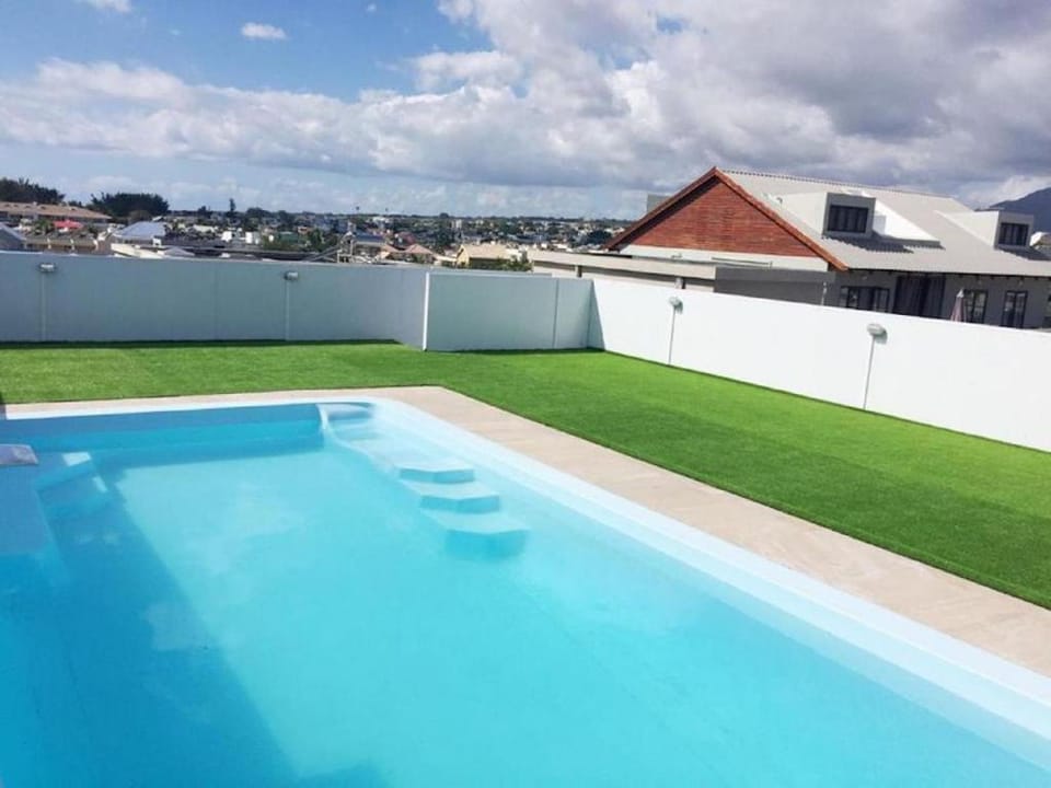 West Front One No 4 with Seafront Beachfront Licensed By Tourism Authority 14977 Apartment in Flic en Flac