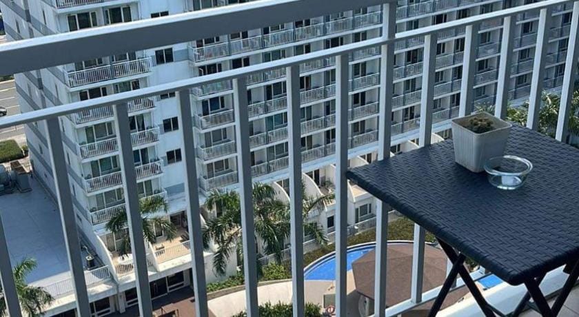 Shell Residences MOA by darpm Apartment in Pasay