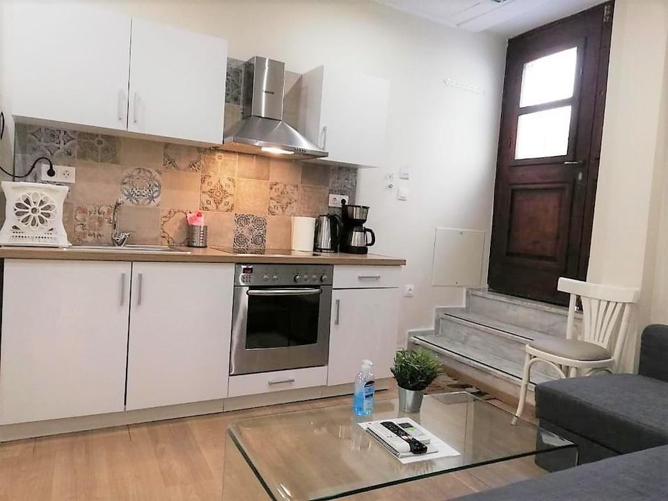 CENTRAL APARTMENTS IN PSIRI 2 bedroom Apt, (0B). Apartment in Athens
