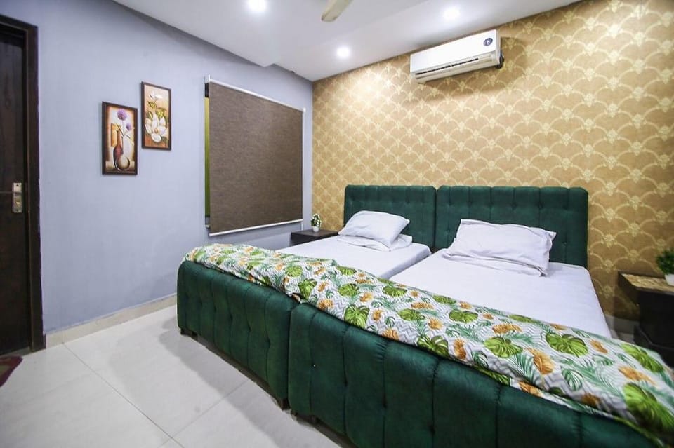 Two Bedroom Private Apartment near DHA & Airport. Apartment in Lahore