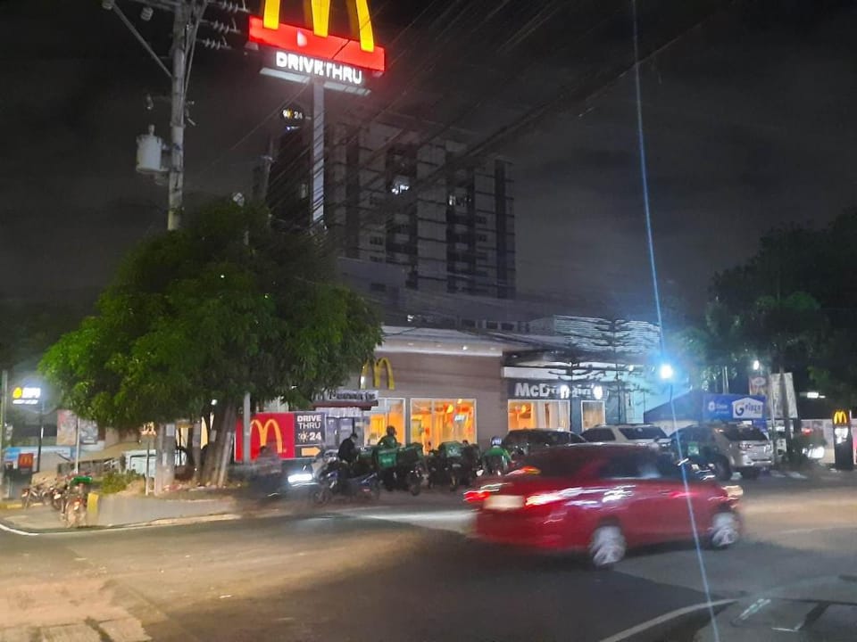 Affordable 1BR Staycation in Quezon City Vacation rental in Quezon City