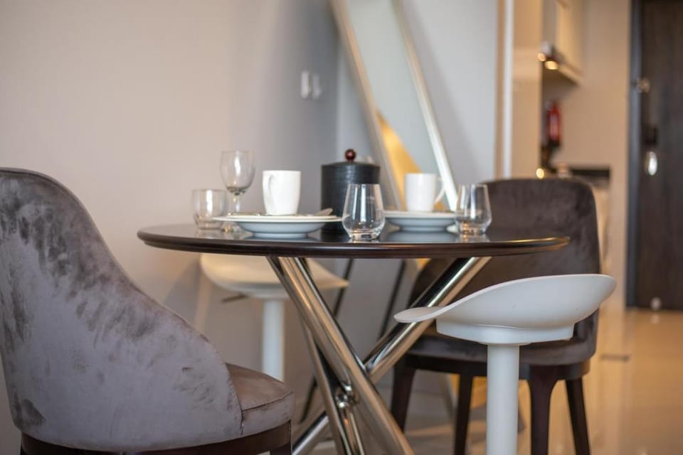 Impeccable Studio in Artesia, Damac Hills Apartment in Dubai