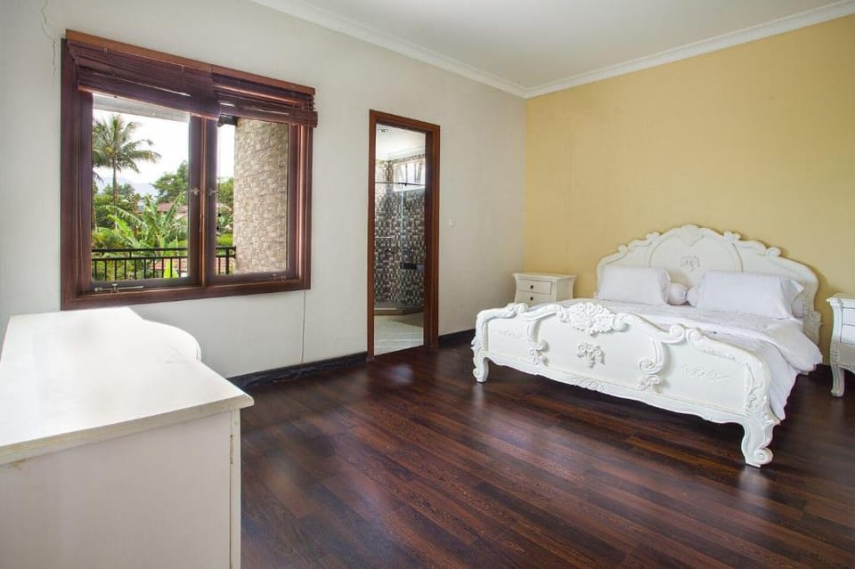 The Samola Villa, Mountain view, 5 bedrooms Villa Villa in Cisarua