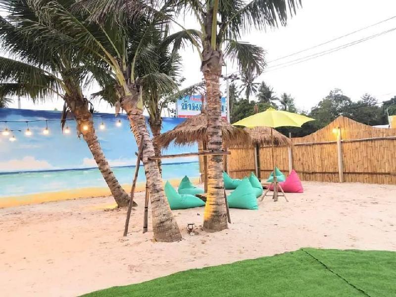 Kinjo park resort deluxe 2 double bed pool view Vacation rental in Thailand