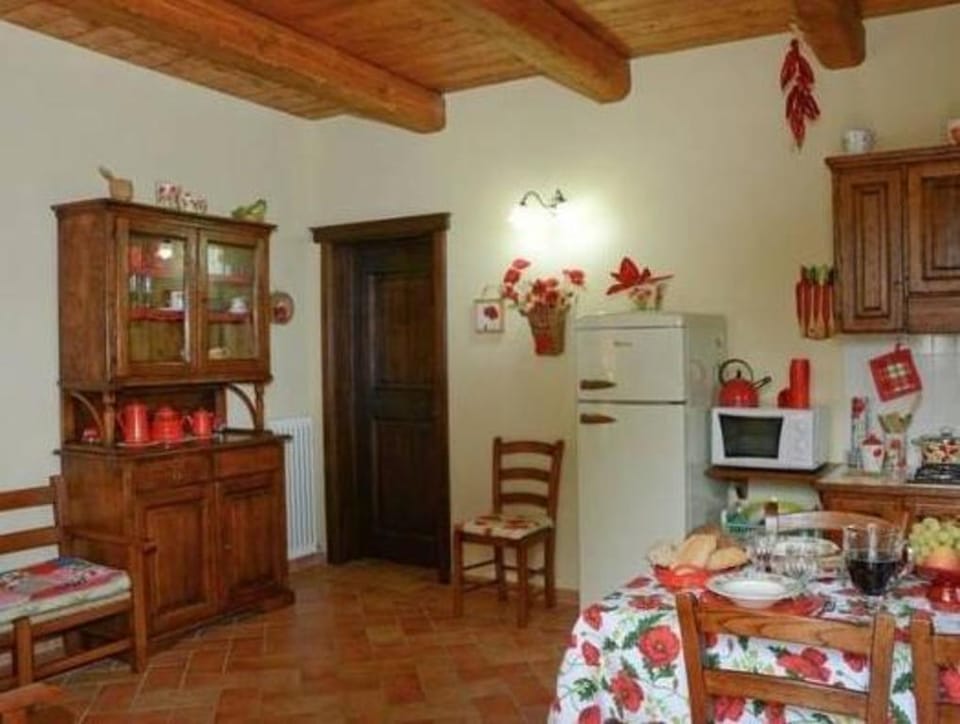 Cottage in Marche near Ski Slopes Vacation rental in Umbria