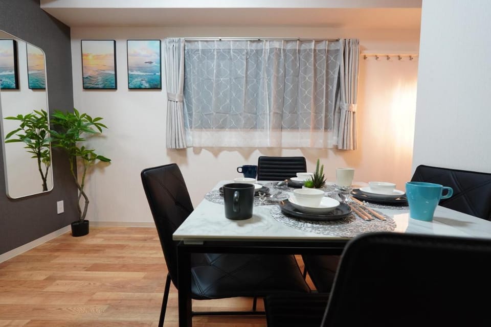 KUROMON Royal Apartment in Osaka