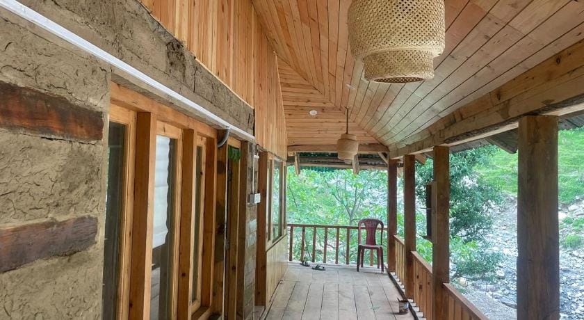 Zevibes Cafe & Guesthouse Apartment in Himachal Pradesh