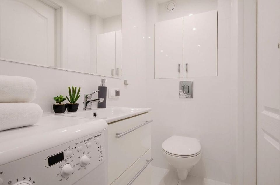 Lumina little comfy apart next on Piramowicza Apartment in Masovian Voivodeship