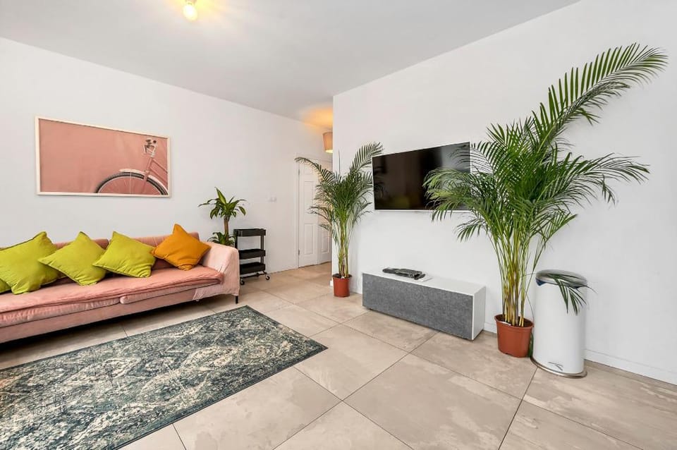 Lumina family apartment near Muzeum Powstania Apartment in Warsaw