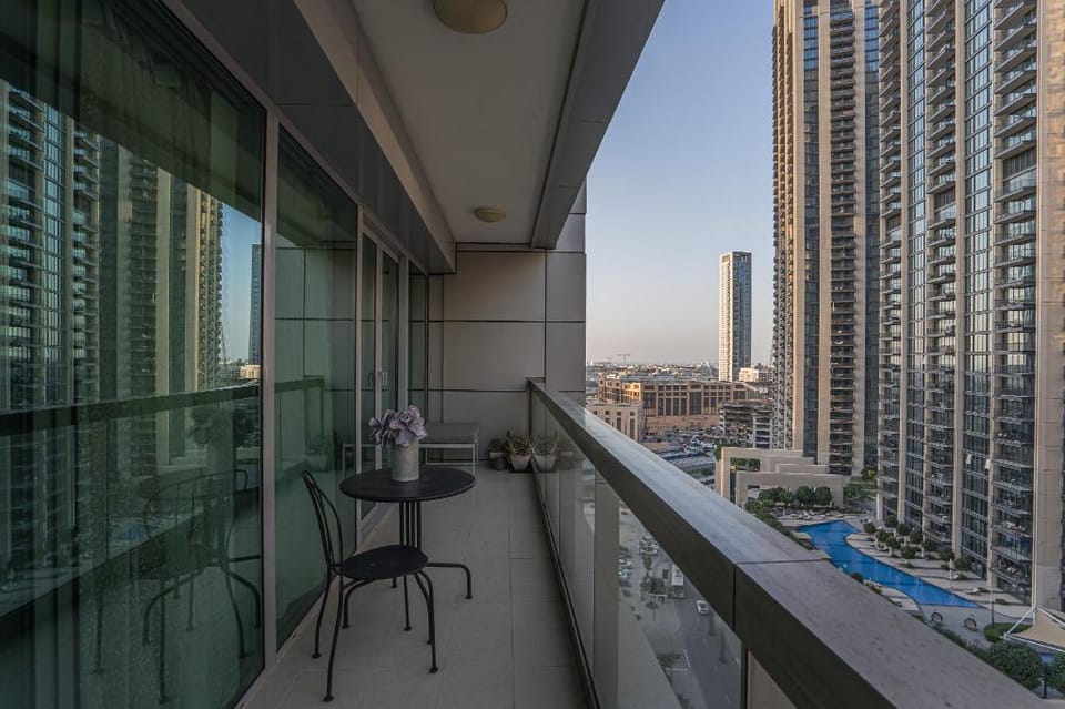 Royal 2BR Apt With Balcony Near Burj Khalifa Apartment in Dubai